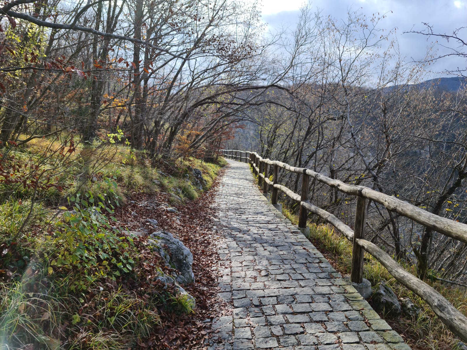 You are currently viewing MOŽDA JE SAMO SIJEČANJ!